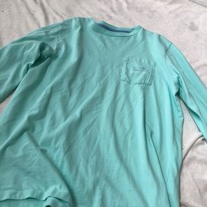 vineyard vines t shirt